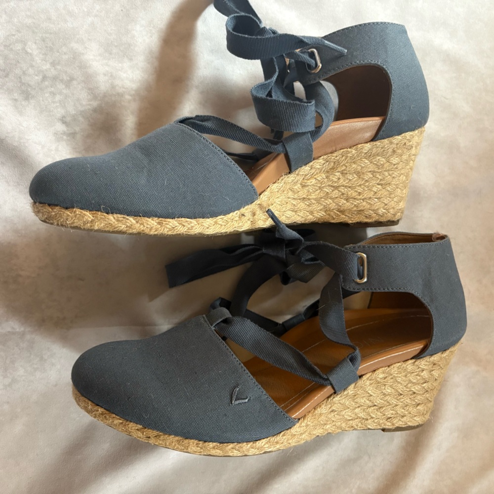 Vionic Navy Espadrille Wedges with Ribbon Ties size 8 arch support sandal
